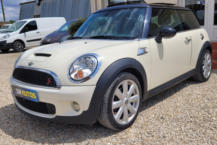 MINI HATCH R56