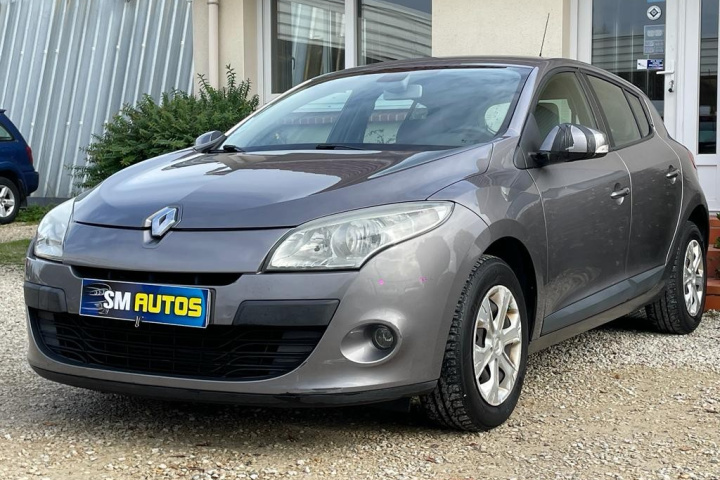 RENAULT MEGANE III BERLINE