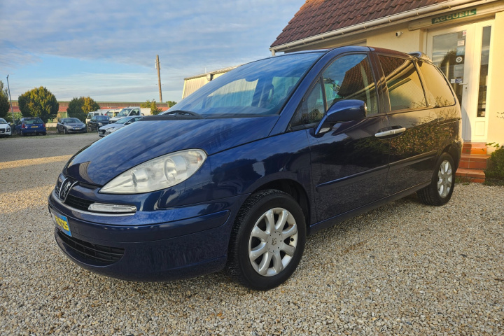 PEUGEOT 807