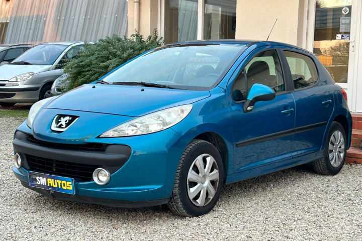 PEUGEOT 207