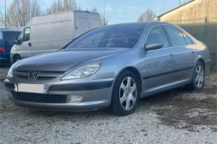 PEUGEOT 607