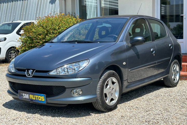 PEUGEOT 206