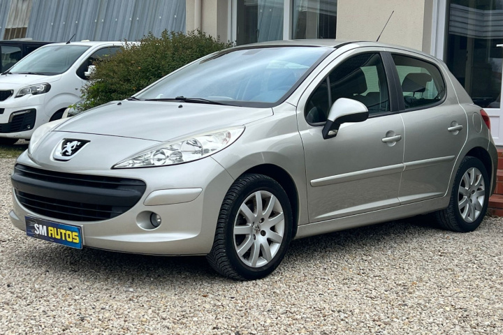 PEUGEOT 207